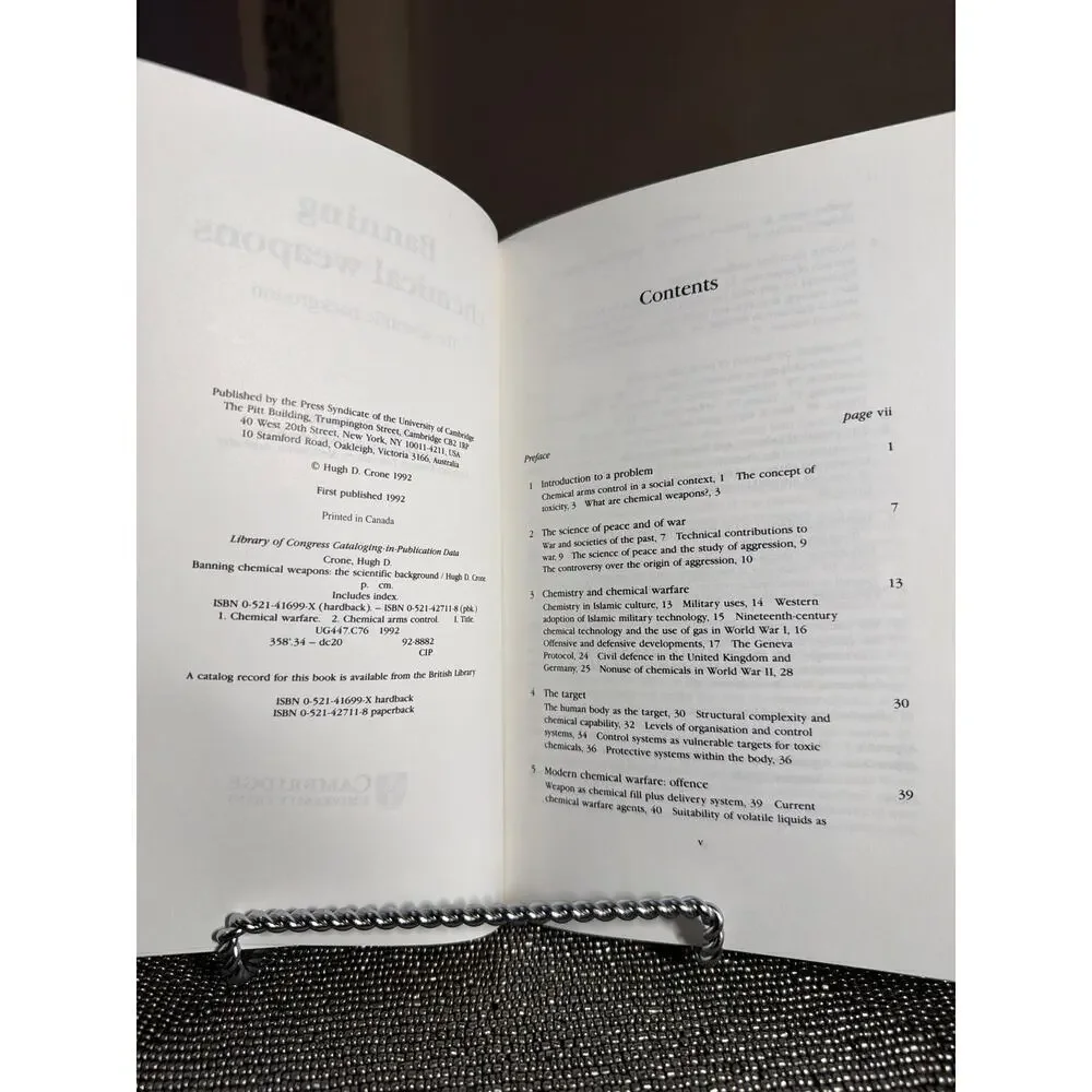 Banning Chemical Weapons: The Scientific Background – Hugh D. Crone (1992)